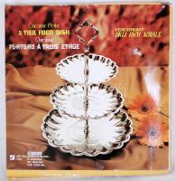 Összeszerelhető 3 szintes fém  kínálótálca, eredeti dobozában / 3 tier food dish