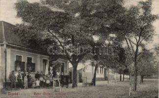 Veprőd the shop of Michael Resz