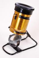 cca 1930 Kis kézi mikroszkóp 2db üveglappal eredeti dobozában német nyelvű leírással /
Universal Sta...