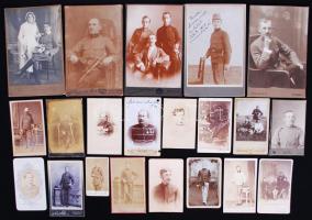 1880-1930 21db keményhátú katonafotó különféle műtermekből, vizitkártya és kabinetfotó méretben