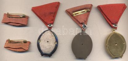 1954. "A Munka Érdemrend arany fokozata" aranyozott zománcozott kitüntetés mellszalaggal é...