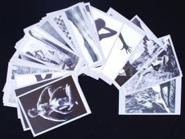 1984 Akt-mappa. 40db erotikus képpel / 
Nudes, 40 pictures