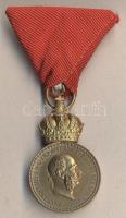 1890. "Bronz Katonai Érdemérem vörös szalagon" aranyozott Br kitüntetés T:1-,2  Hungary 1890. "Bronze Militarty Order of Merit on red ribbon" gilt Br decoration C:AU,XF