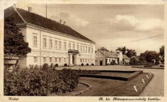 Kisbér Ménesparancsnokság kastélya