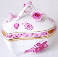 Herendi Apponyi mintás szív alakú, rózsás bonbonier, kézzel festett, jelzett, sérült, h:11 cm, m:9 cm /Handpainted Herend porcelain candy dish