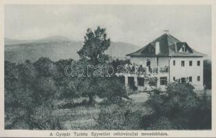 Csikóváralja a Gyopár Turista Egyesület menedékháza