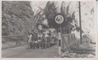 Békás-szoros, Pokol, automobile photo