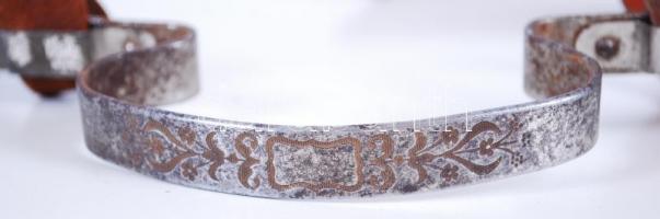 Régi plédszíj díszes fém fogantyúval / 
Leather blanket strap with metal handle