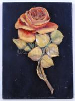 Falra akasztható, kézzel faragott, festett rózsa fa lapra erősítve /  Hand cut painted wooden rose, wall decoration, 20x15cm