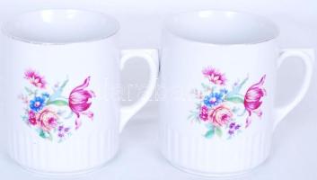 2db, virágokkal díszített, jelzett Zsolnay bögre /  Mugs