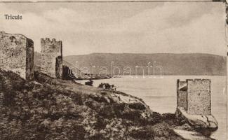 Tricule castle ruins