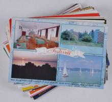 100 db modern, magyar és külföldi városképes lapok és reklámlapok