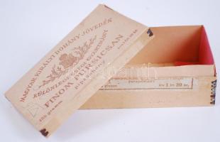 cca 1880 "Magyar Királyi Dohány Jövedék - Finom pursicsan pipadohány" dobozka