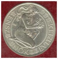 1984. 500Ft Ag "Nők évtizede" T:BU Eredeti tokban, tanúsítvánnyal!