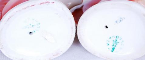 Hollóházi mókusuk, kézzel festettek, jelzettek, hibátlanok, 14 cm, összesen: 2 db / Hollohaza porcel...