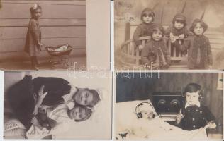 29 db régi fotólap gyerekekről / 29 photo postcards about children