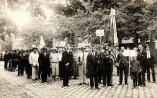 Budapest a BSzKRt Pesti Főműhelyének Dalárda tagjai, Schäffer Ármin photo (kis szakadás / small tear)
