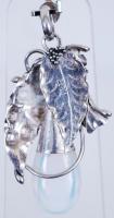 Szecessziós stílusú ezüst (Ag) medál gránáttal és szintetikus opállal / 
Silver pendant in art nouve...