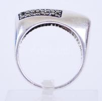 Ezüst (Ag) gyűrű markazitokkal / Silver ring with marcasites, s: 55, br: 6,28gr