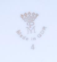 Virágokkal díszített régi német porcelán ékszeres doboz /
German chinaware jewelry box 8x6cm