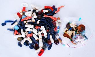 Cca 200db medálnak való, nagyméretű féldrágakő /  Large, semi-precious stones for necklaces