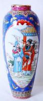 Kézzel festett kínai váza, jelzett,  apró máz hibával, m:32 cm/ Chinese porcelain vase