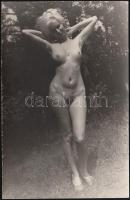 Modern nude (non pc)