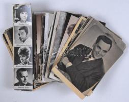 108 db modern, magyar színészlap, benne több nem képeslap, valamint 5 magyar színészeket ábrázoló könyvjelző