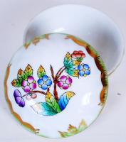 Kézzel festett Viktória mintás Herendi porcelán ékszeres szelence  / Chinaware Herend hand-painted j...