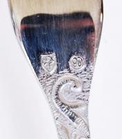 Solingen Justinus 2 db két ágú villa és egy tortalapát, jelzett, eredeti dobozában