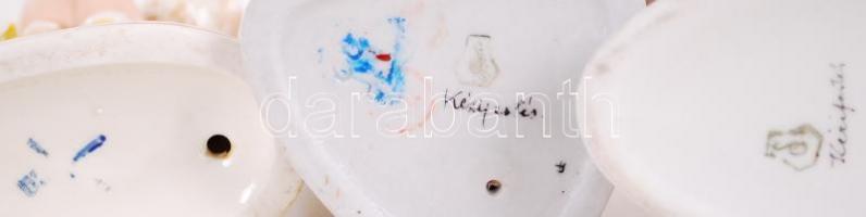 3db kézzel festett, jelzett porcelán figura / 
Hand painted porcelain figures