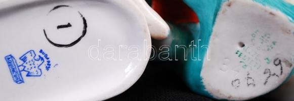 Gyerekek, 3db kézzel festett, jelzett porcelánfigura (Hollóháza, Aquincum) / 
Kids, hand painted por...