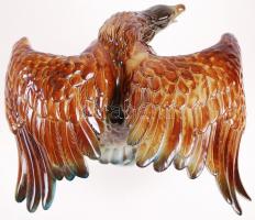 Cluj Napoca, szirti sas az elkapott nyúllal, kézzel festett, jelzett, szárnyán apró máz hibákkal, m:...