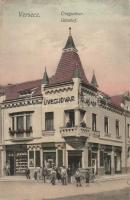 Versec Glass Courtyard, the shop of Ede Eberhardt