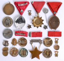 Vegyes kitűző és jelvény tétel a kommunizmus időszakából