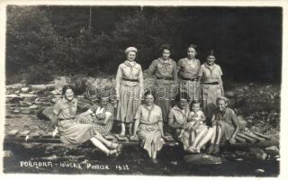 Porabka Wielka Puszcza, Polish scout girls photo