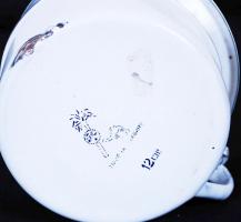 Zománcozott köpőcsésze / 
Enamelled spittoon, 15x6cm