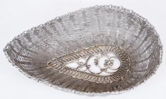 Díszes, fonott fémkosárka / 
Little metal basket, d: 21x15cm