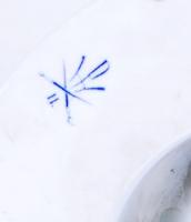 Herendi gyertya tartó, kézzel festett, jelzett, lepattanások a rózsákon, leveleken / Herend chinawar...