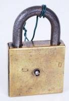 Régi réz lakat kulccsal / 
Vintage brass lock with key