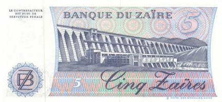 13db különféle bankjegy a világ különböző országaiból T:vegyes
13 different banknotes C:mixed