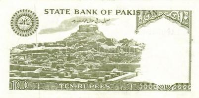 13db különféle bankjegy a világ különböző országaiból T:vegyes
13 different banknotes C:mixed