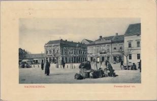 Nagykikinda Franz Joseph square, the shops of Péter Schuld, János Fohsz, János Fellner and Miksa M. Krausz, apple vendors (EK)