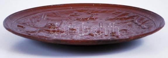 Festett öntöttvas domborműves dísztányér antik jelenettel / 
Cast iron plate with idyllic scene, d: ...
