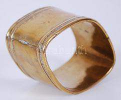cca 1920 Réz szalvétagyűrű / 
Brass napkin ring, 5,5x4cm