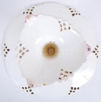 cca 1890 Kézzel festett, aranyozott, áttört díszítésű, majolika kínáló / 
Hand painted gold plated m...