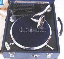Limania Viva Reala hordozható gramofon 10db hozzá tartozó lemezzel, gramofontűkkel (javításra szorul...