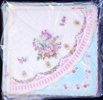 81 darabos szalvétagyűjtemény az 1960-as évekből