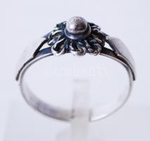 Ezüst (Ag) gyűrű /  Silver ring, s: 55, 2,6gr