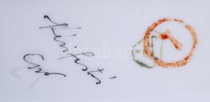 Kézzel festett sorszámozott jelzett Drasche porcelán huszár katona, hibátlan állapotban,  m:19 cm /
...